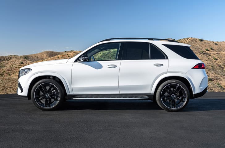 Mercedes-Benz GLE SUV facelift side profile