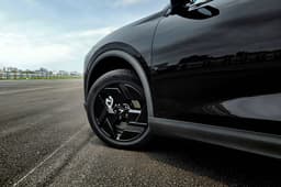 Vinfast VF MPV 7 alloy wheels