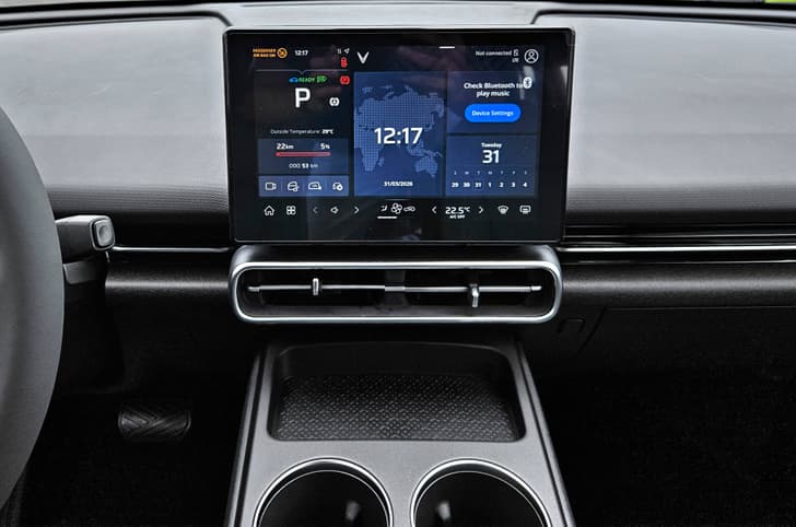 Vinfast VF MPV 7 infotainment screen