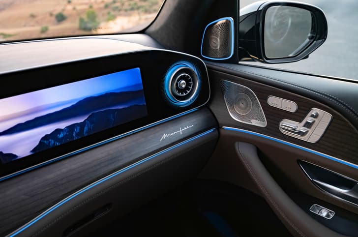 2026 Mercedes-Benz GLS facelift interior features