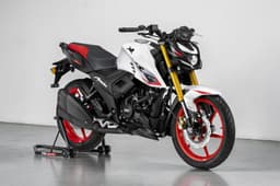 2026 TVS Apache RTR 160 4V colours