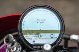 Royal Enfield Guerrilla 450 Apex features 