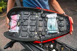 Royal Enfield Guerrilla 450 Apex features 