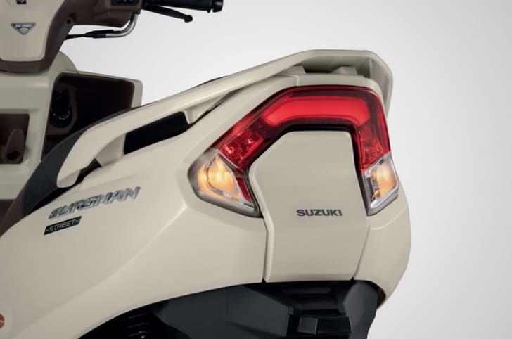 Suzuki Burgman Street rear LED setup