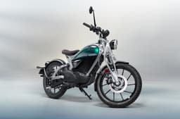 Royal Enfield Flying Flea C6  Right Front Three Quarter Image