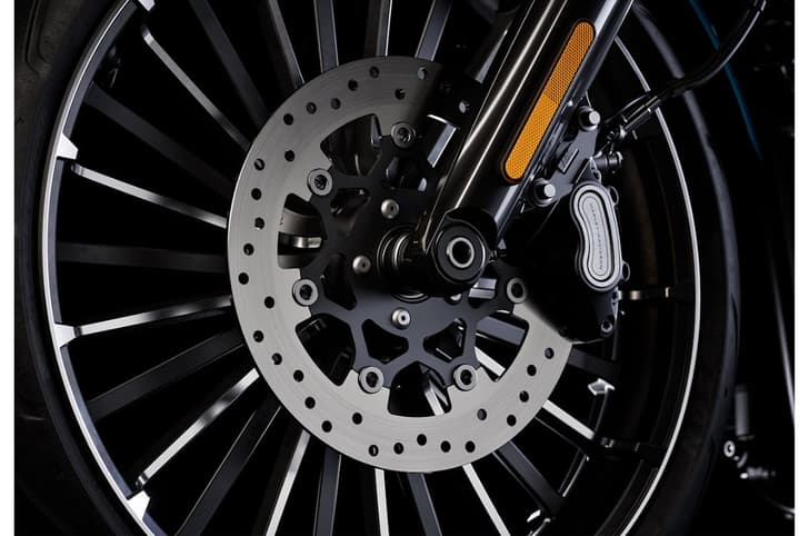 Harley Davidson Breakout brakes