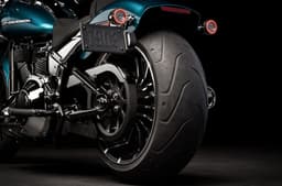 Harley Davidson Breakout rear tyre