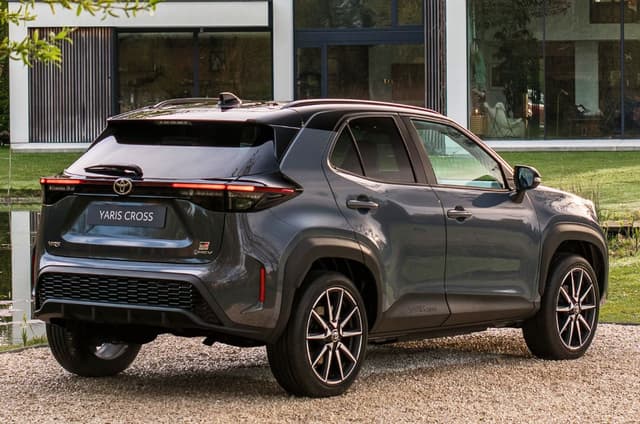 2026 Toyota Yaris Cross facelift GR Sport rear