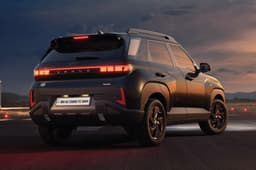 Hyundai Venue Knight Edition rear quarter