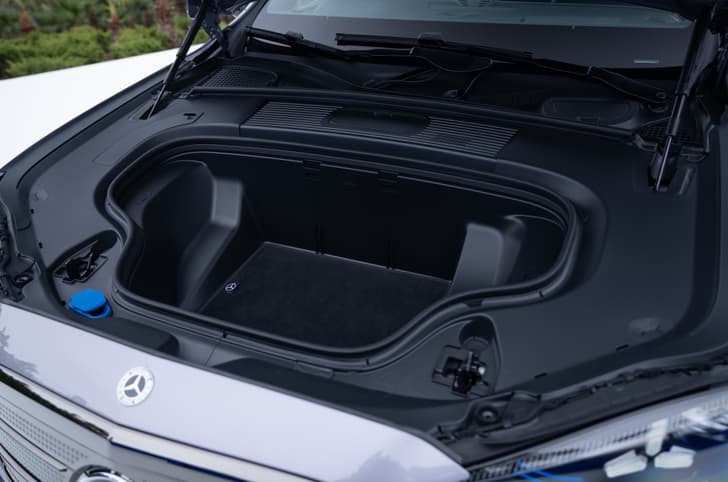 Mercedes-Benz Electric C-Class frunk