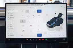 Tesla Model Y L infotainment screen