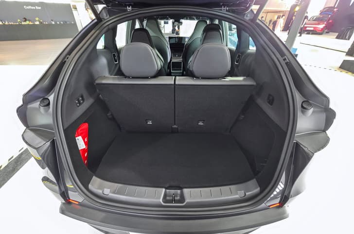Tesla Model Y L boot space