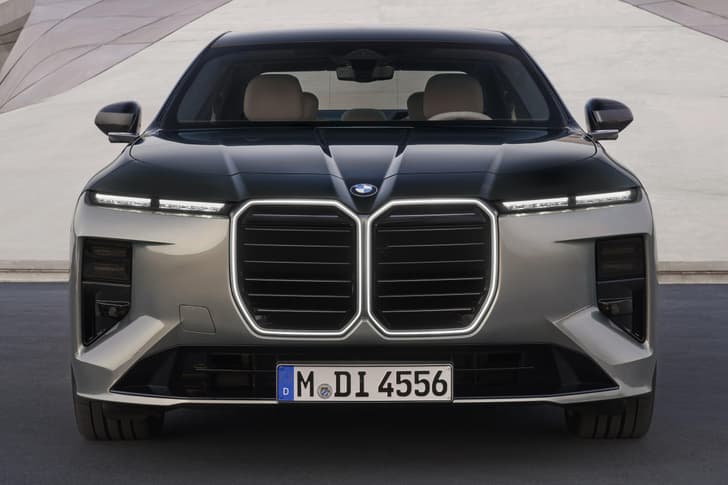 2026 bmw 7 series facelift on road