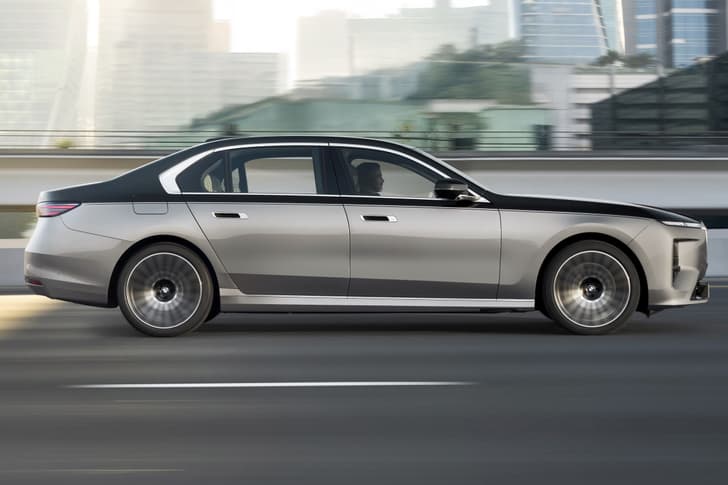 2026 bmw 7 series facelift on road