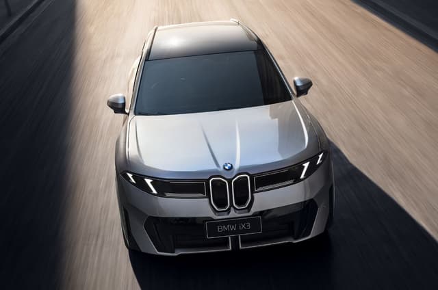BMW iX3 front static