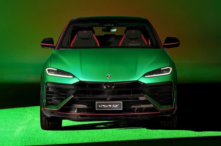Lamborghini Urus SE Tettonero Capsule front design