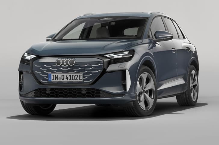 Audi Q4 e-tron SUV facelift front quarter static