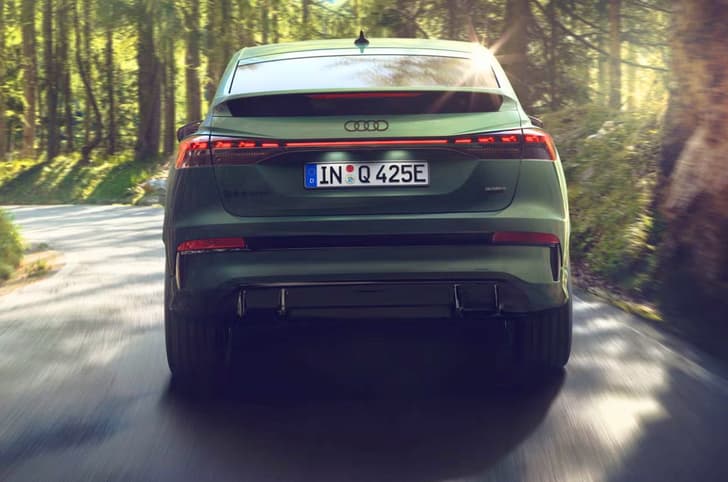Audi Q4 e-tron Sportback tracking