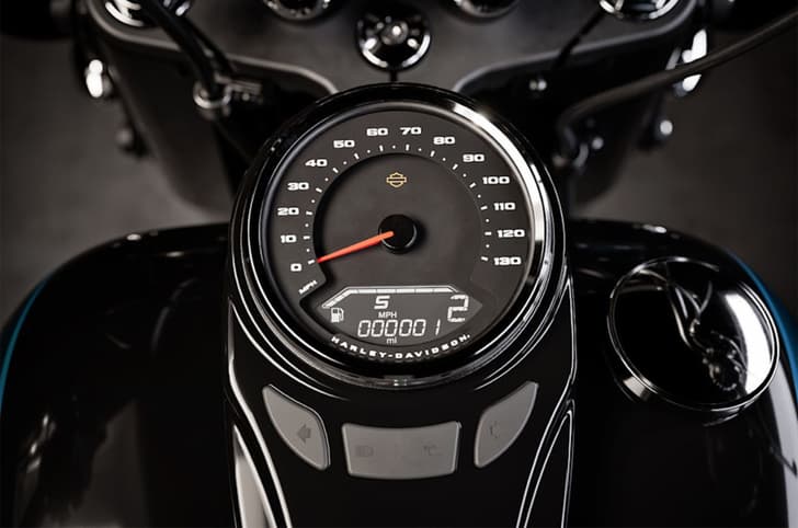 Harley Davidson Heritage Classic dash