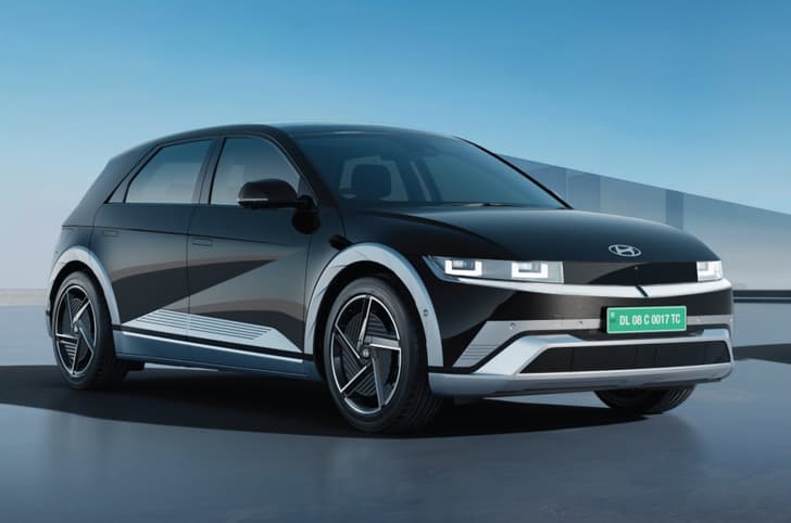 hyundai ioniq 5 facelift in studio
