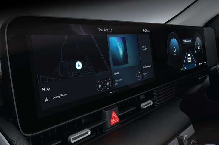 hyundai ioniq 5 facelift in studio