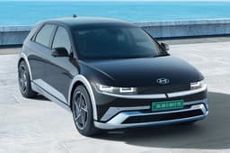 hyundai ioniq 5 facelift in studio
