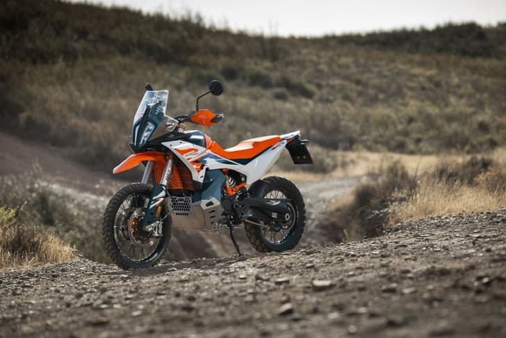 KTM 890 Adventure R image gallery