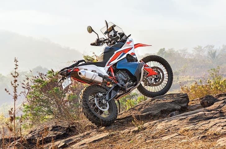 KTM 890 Adventure R image gallery