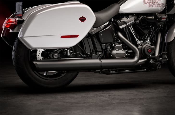 Harley-Davidson Low Rider ST saddle bag