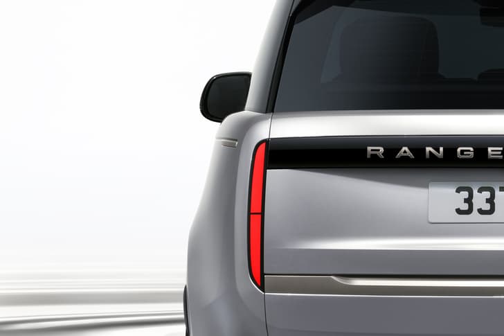 range rover sv ultra in studio