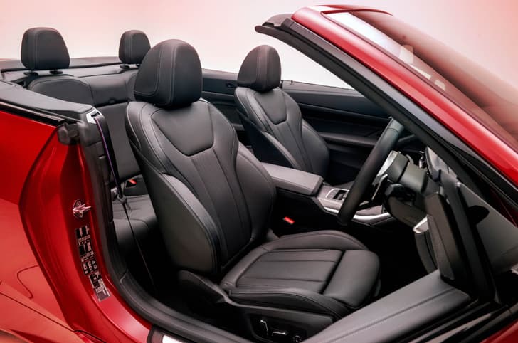 BMW M440i Convertible seats