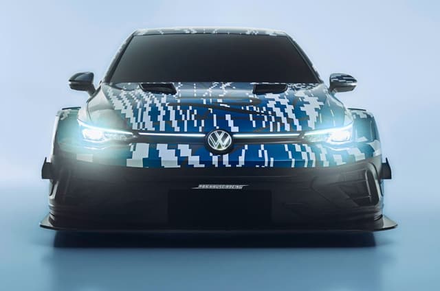 Volkswagen Golf R 24H show car front static