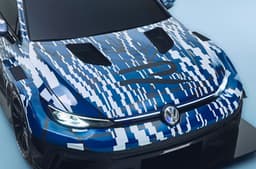 Volkswagen Golf R 24H show car front quarter bonnet