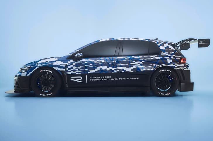 Volkswagen Golf R 24H show car side profile