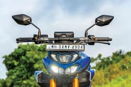 Honda CB125 Hornet features image 