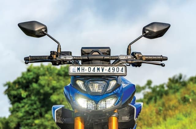 Honda CB125 Hornet features image gallery