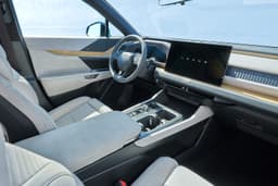 Lexus TZ in studio