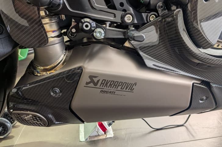 Ducati Panigale V4 Lamborghini edition Akrapovic exhaust