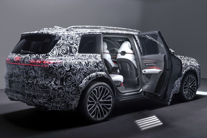 audi q9 in studio