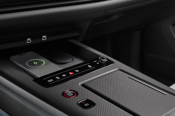 audi q9 in studio
