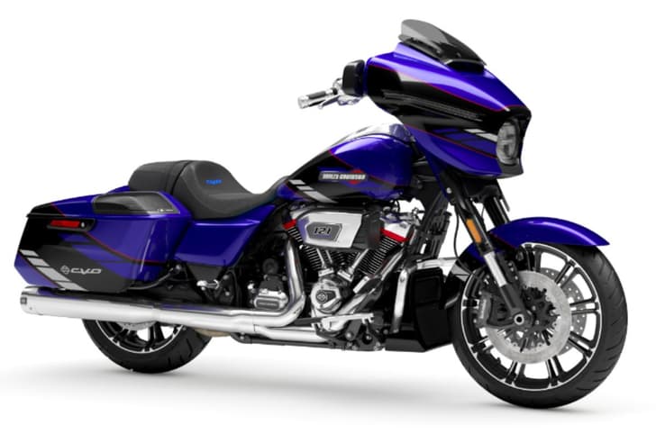 Harley Davidson CVO Street Glide front three quarter