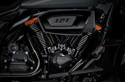 Harley Davidson CVO Street Glide engine