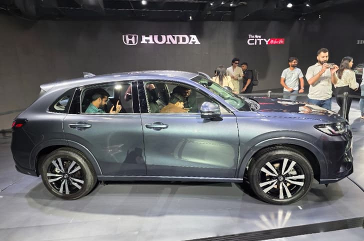 Honda ZR-V side profile