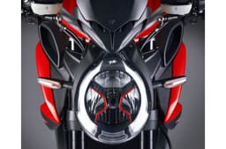 MV Agusta Brutale 800 headlight head on shot