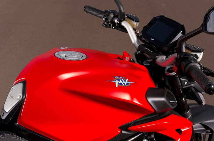 MV Agusta Brutale 800 Tank