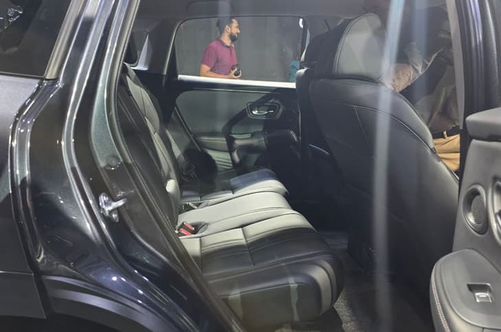 Honda ZR-V rear seats