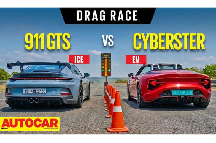 Porsche-911-vs-MG-Cyberster