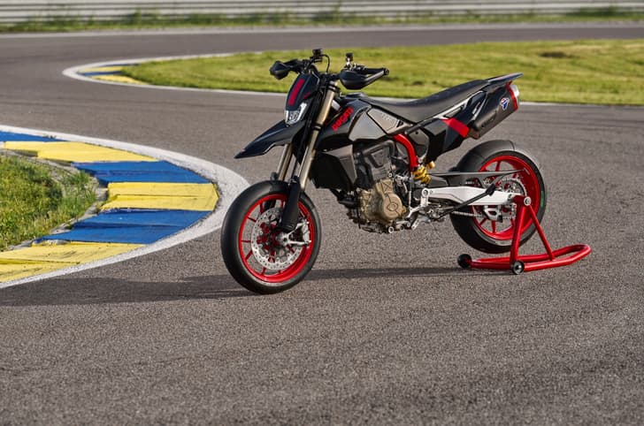 Ducati Hypermotard 698 Mono Nera image gallery