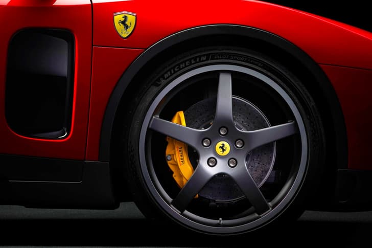 ferrari luce ev in studio