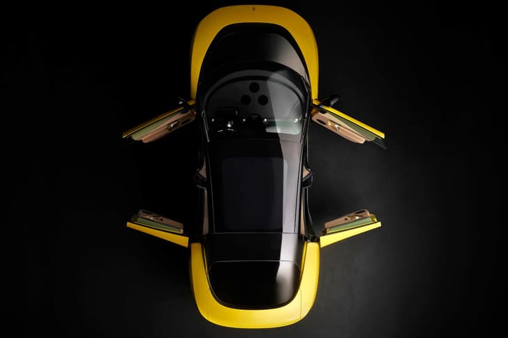 ferrari luce ev in studio
